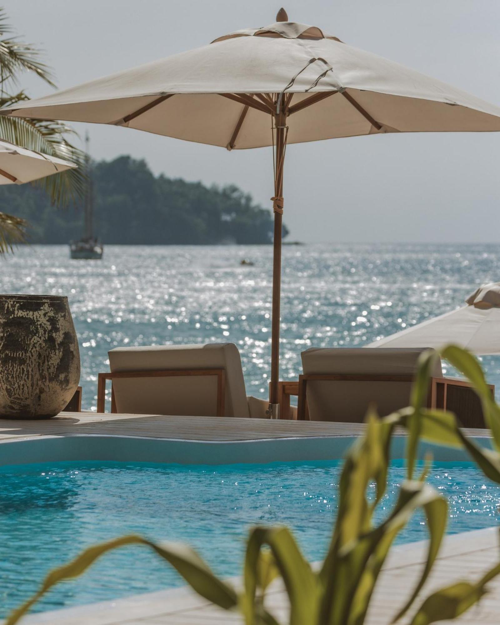 Twinpalms Phuket सहारा Surin Beach (Phuket)